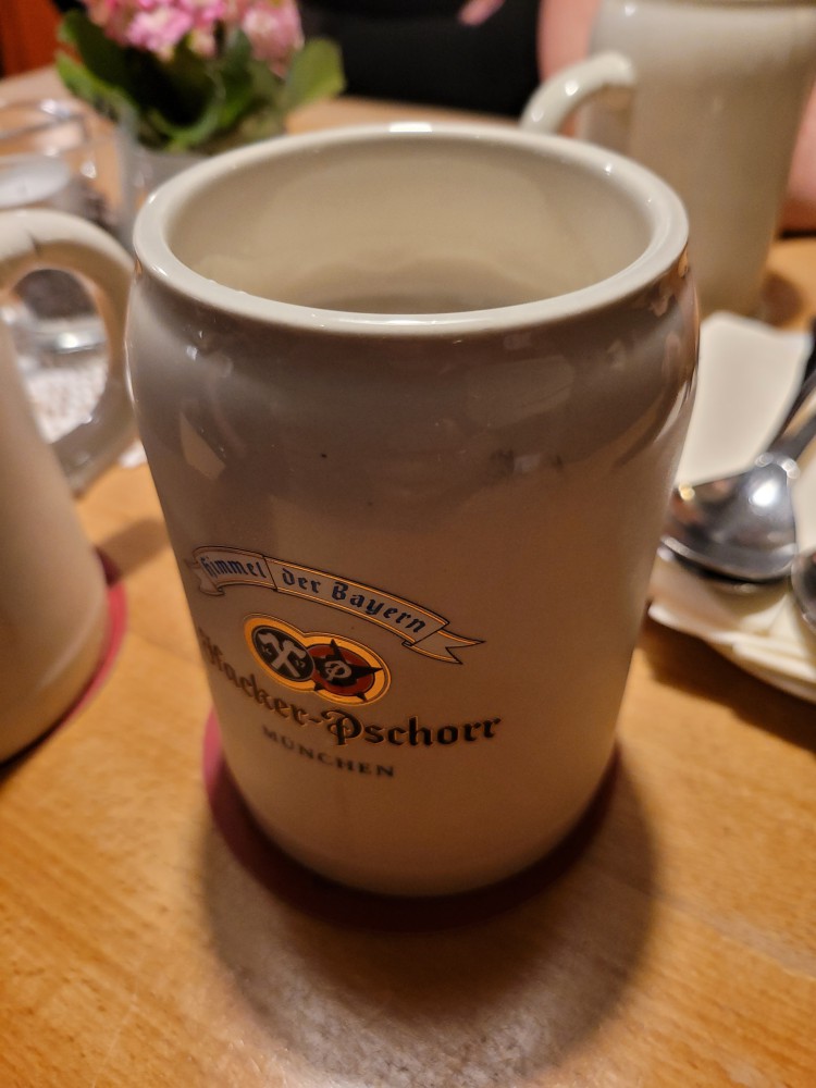 Hacker Pschorr Kellerbier